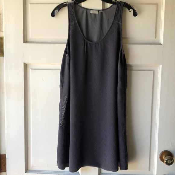 Hinge Embroidered Gray Slip on Dress Size S - Picture 1 of 8